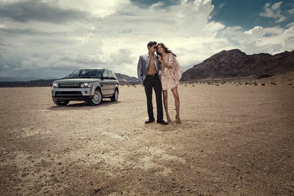 Photograph Toshi Oku Range Rover on One Eyeland
